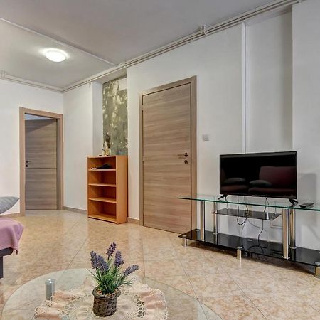 פאז'אנה Apartments Kajfes מראה חיצוני תמונה