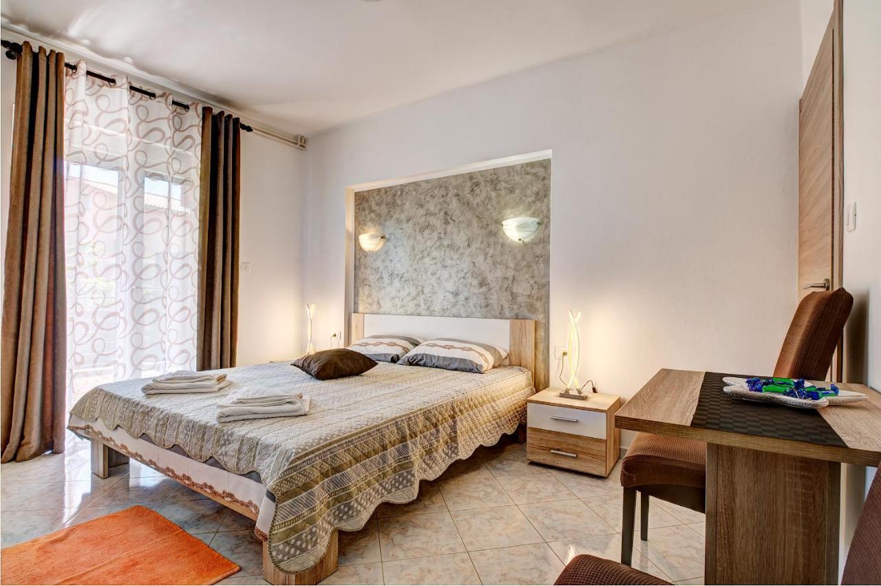 פאז'אנה Apartments Kajfes מראה חיצוני תמונה