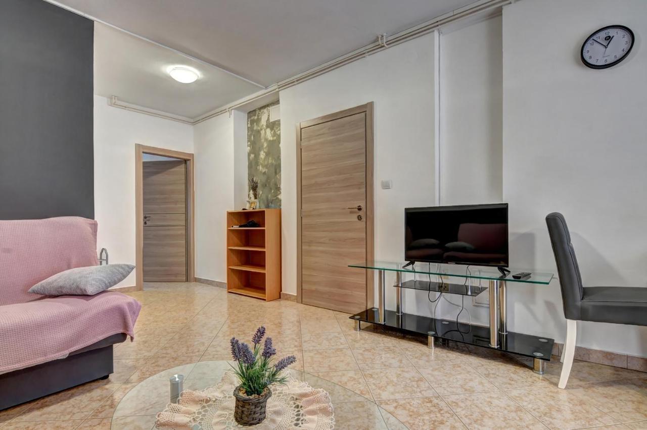 פאז'אנה Apartments Kajfes מראה חיצוני תמונה