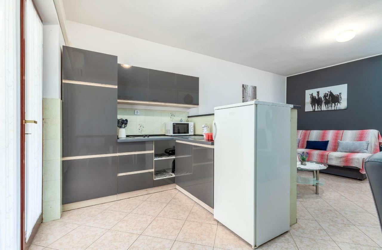 פאז'אנה Apartments Kajfes מראה חיצוני תמונה